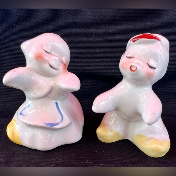 Vtg Van Tellingen Hugger Dutch Boy Girl Lovers Salt & Pepper Shakers OG Cork - Picture 2 of 10